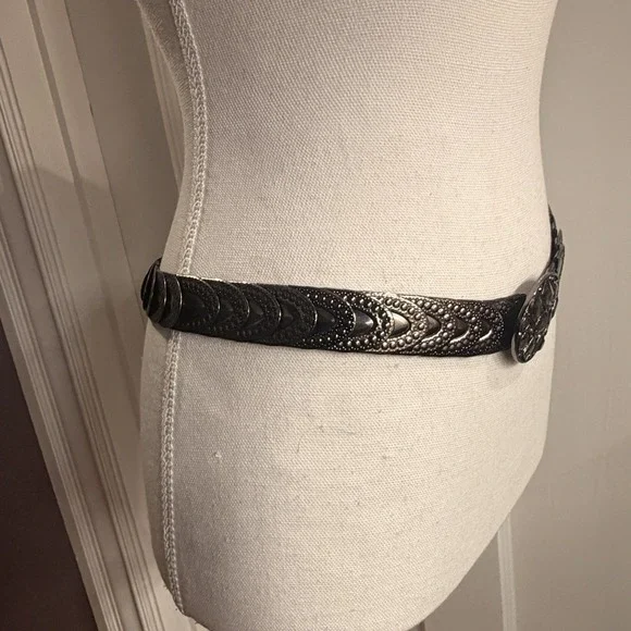 Womens Hammered Metal Stretch Belt Rhinestone Buckle Size M/L - Picture 5 of 7